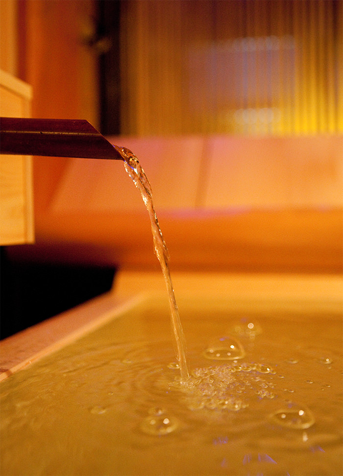 ほの湯-桧風呂-